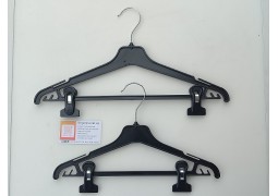 Вішалка трикотажна з перемичкою та прищіпками на 41,5см (чорний)